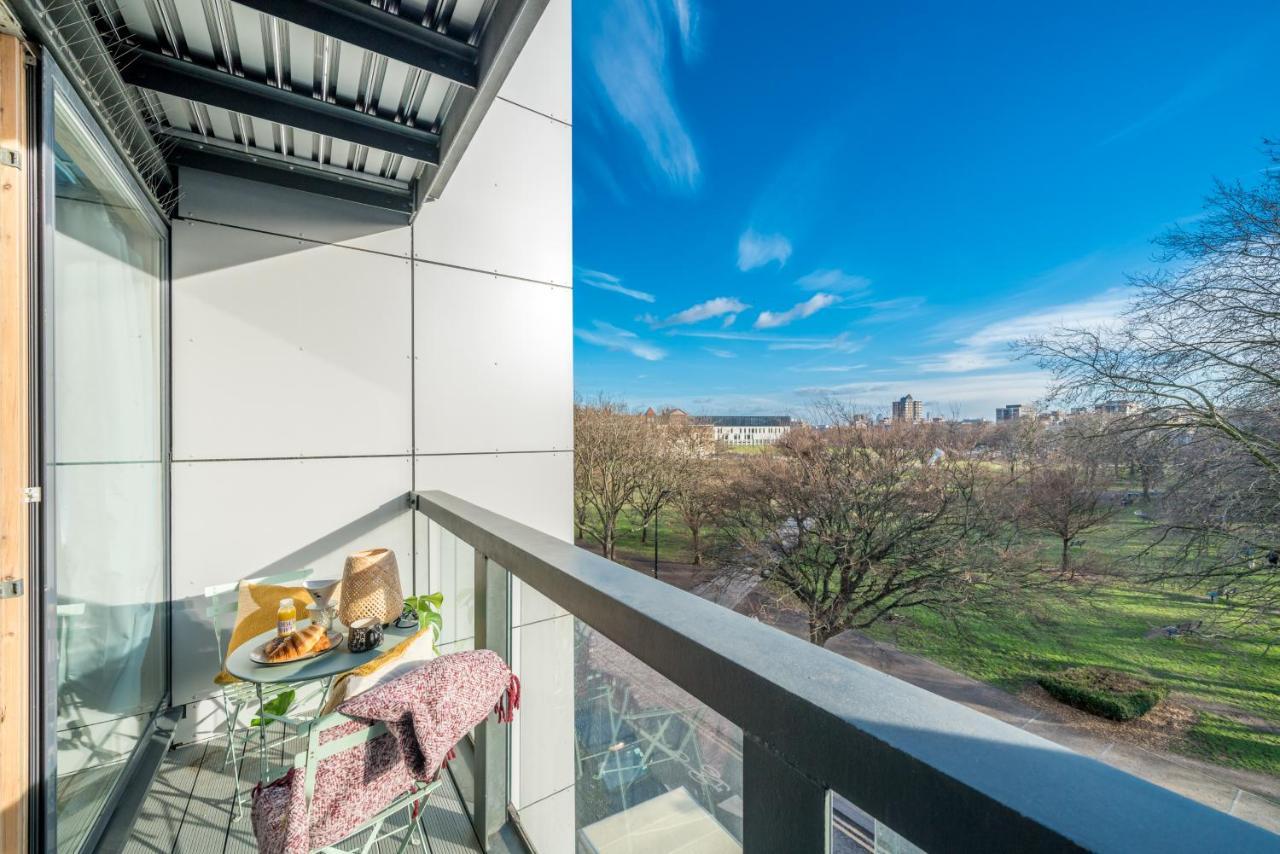 2 Bedroom Apartment With Park Views Shoreditch Londres Exterior foto